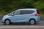 ホンダ フリード+（フリードプラス）「HYBRID CROSSTAR Honda SENSING（ハイブリッド クロスター ホンダ センシング）」(4WD)[ボディカラー：シーグラスブルー・パール]