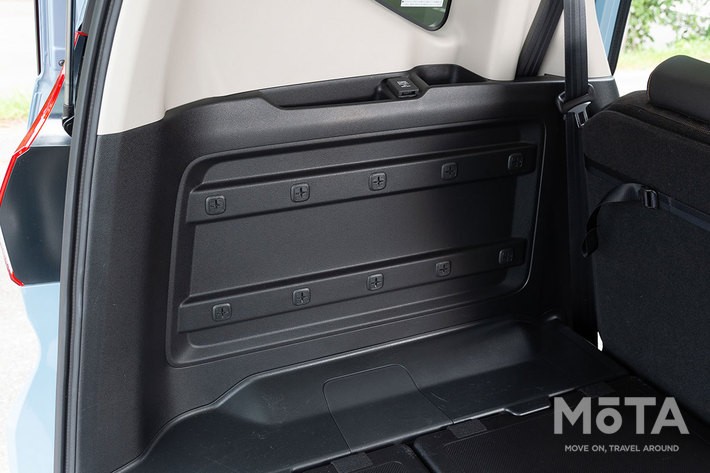 ホンダ フリード+（フリードプラス）「HYBRID CROSSTAR Honda SENSING」(4WD)