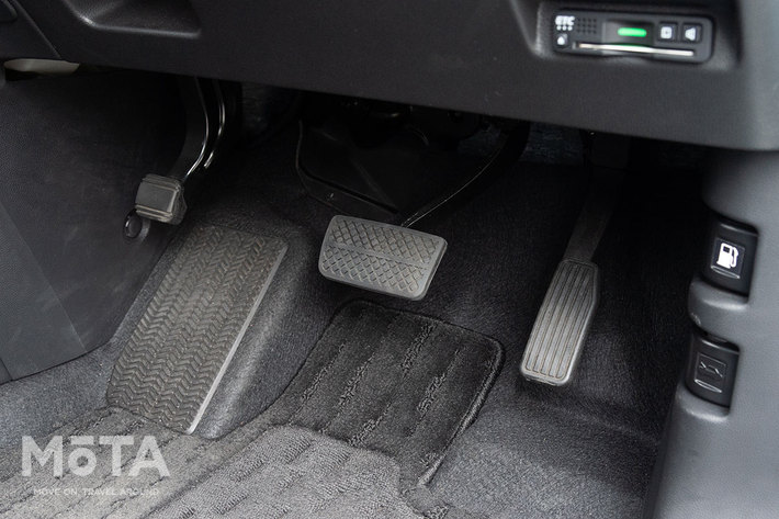 ホンダ フリード+（フリードプラス）「HYBRID CROSSTAR Honda SENSING」(4WD)