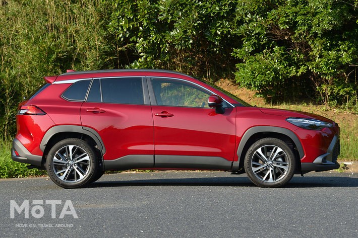 トヨタ カローラ クロスの最上級グレードZを写真で解説！ ポイントは