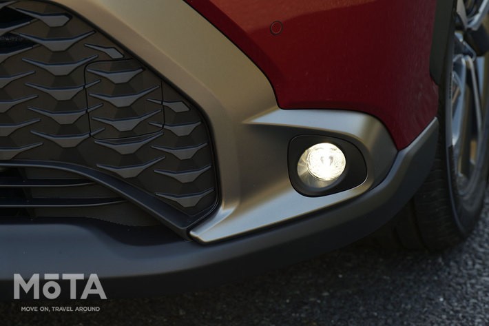 トヨタ 新型カローラクロス Z（ガソリン・2WD／ボディカラー：センシュアルレッドマイカ）[2021年9月14日発売]