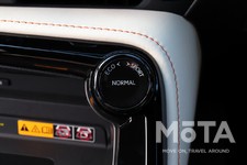 レクサス 新型NX450h＋ “version L”（ボディカラー：ソニッククロム）