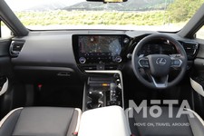 レクサス 新型NX450h＋ “version L”（ボディカラー：ソニッククロム）