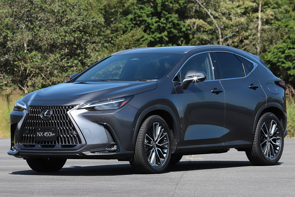 レクサス 新型nxのプラグインハイブリッド Nx450h は共通ユニットの トヨタ Rav4 Phv よりさらにパワフルに強化されていた 徹底比較 人気新型車比較22年 Mota