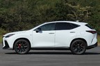 レクサス 新型NX350 “F SPORT”（ボディカラー：ホワイトノーヴァガラスフレーク）