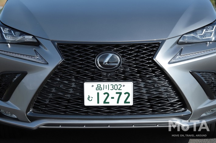 レクサス NX300 “F SPORT”