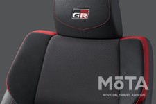 トヨタ ハイラックスGRスポーツ