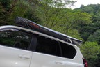 ルーフラック：FRONTRUNNER SLIMLINE II／オーニング：DARCHE ECLIPSE 270