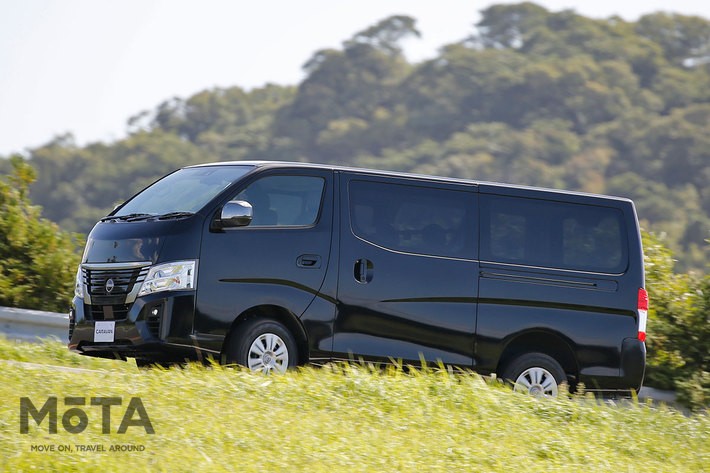 打倒ハイエース 日産が新型キャラバン のマイチェンで最も力を入れた個人ユーザー向け最上級版はライバル超えの快適さを得た 徹底検証 21年新型車種ー試乗レポート Mota