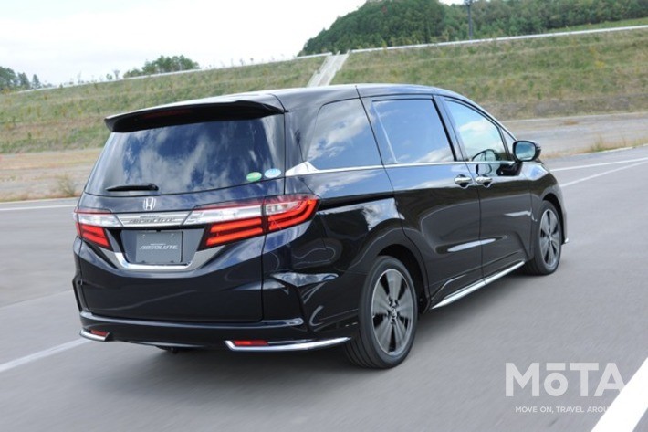 ホンダ オデッセイ アブソルート（5代目・2013年11月発売）