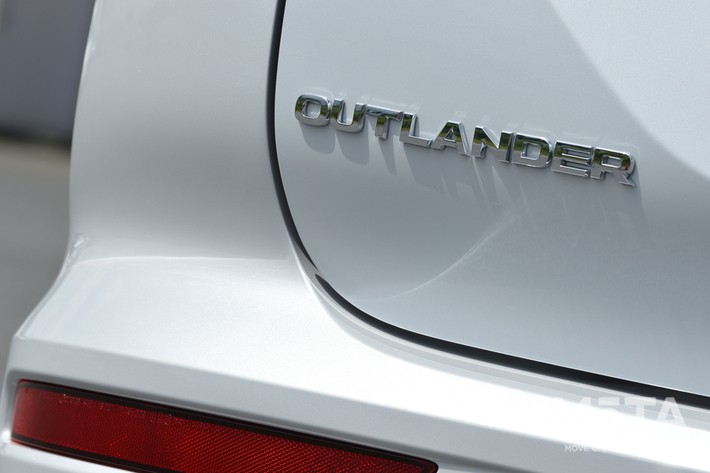 三菱 新型アウトランダーPHEV