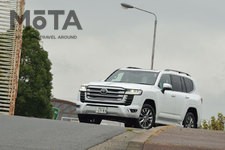トヨタ 新型ランドクルーザー300 試乗
