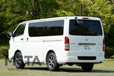 トヨタ ハイエース スーパーGL(ロングバン・標準ボディ・標準ルーフ・標準フロア)[2013年11月マイナーチェンジ（4型）]