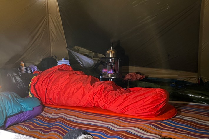 2021年最新】おすすめキャンプマット25選｜コンパクトタイプや快適な寝心地のマットを紹介|【初心者必見】編集部が語る自動車購入ノウハウ【MOTA】