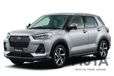 ダイハツ 新型ロッキー Premium G HEV（2WD・e-SMART HYBRID）[ボディカラー：スムースグレーマイカメタリック／2021年11月1日（月）一部改良]
