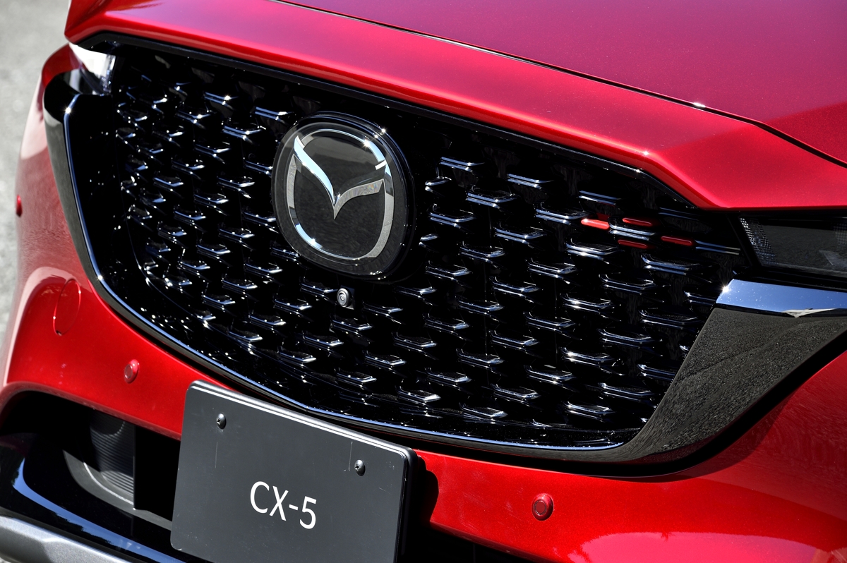 マツダ Cx 5のガソリンモデルが若年層から人気 そのワケは手の届きやすい車両価格以外にも理由があった 話題を先取り 新型車 解説21 Mota