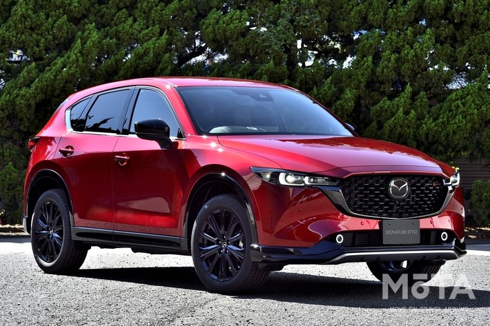 都会的なイメージを持つCX-5