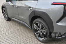 トヨタ 新型BEV（電気自動車）「bZ4X（ビーズィーフォーエックス）」日本仕様・プロトタイプ車両[2022年・年央発売予定]