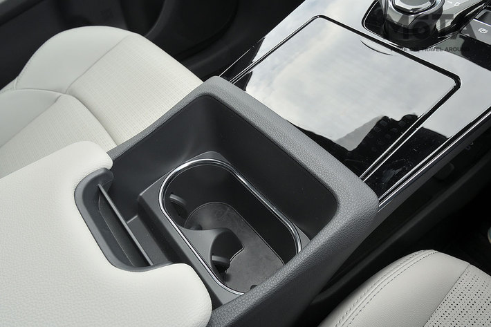 トヨタ 新型BEV（電気自動車）「bZ4X（ビーズィーフォーエックス）」日本仕様・プロトタイプ車両[2022年・年央発売予定]