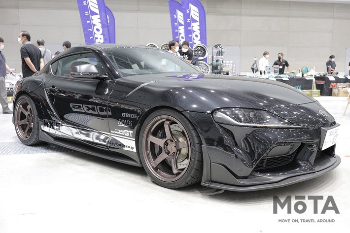 GRスープラ、GRヤリスを更にスポーティな乗り味・ルックスに! フジツボのマフラーやHKSのサスペンションなどをご紹介【群馬パーツショー2021】