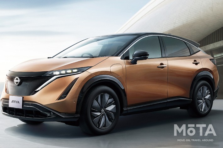 全長は日産 アリアが他の2モデルに比べて少し短い