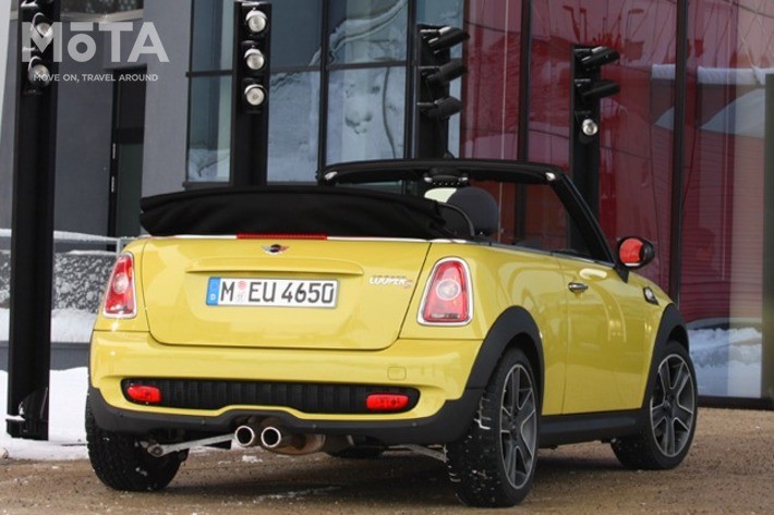 ミニ コンバーチブル（2代目）[2009年4月15日発売／海外仕様]