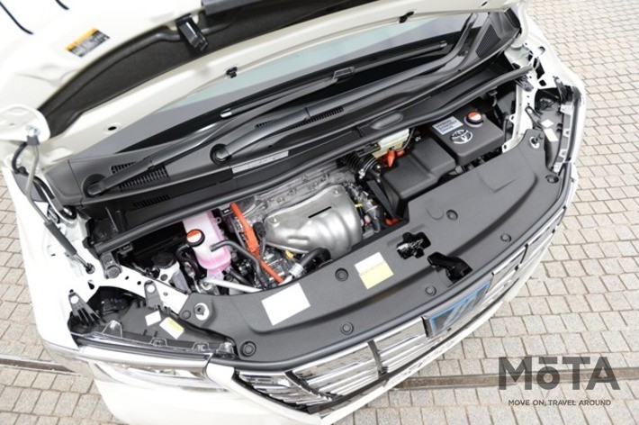 トヨタ アルファード／ヴェルファイア 直列4気筒「2AR-FXE」型 2.5リッター ガソリンエンジン+THS II（トヨタハイブリッドシステム）[エンジン最高出力：152ps（112kW）/5700rpm／最大トルク：206Nm（21.0kgf-m）/4400-4800rpm／指定燃料：無鉛レギュラーガソリン／フロントモーター最高出力：105kW／フロントモーター最大トルク：270Nm／リアモーター最高出力：50kW／リアモーター最大トルク：139Nm]
