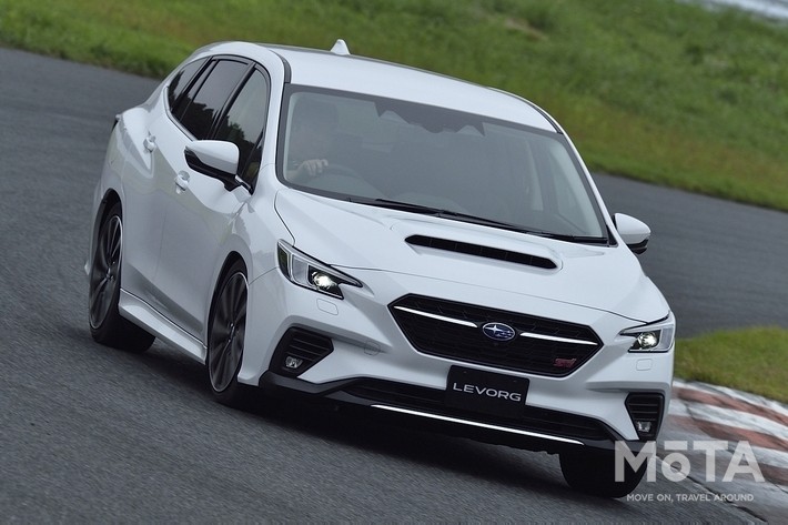 新型wrx S4vs新型レヴォーグ 比較 新たに登場した最上級グレード Stiスポーツr を搭載する2台はまったく異なるキャラクターを持っていた 徹底比較 人気新型車比較22年 Mota