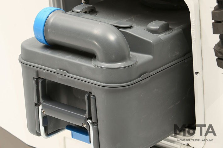 TOYOTA Tacoma Camper“Tacozilla”（トヨタ タコマ キャンピングカー“タコジラ”）[SEMAショー2021]