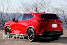 レクサスのおもてなし精神はタイヤにまで！？ 新型NXにラン