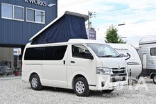 仕事も移動も快適空間なモバイルオフィスカー ハイエース