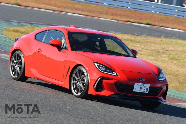 トヨタ GR86／スバル BRZ