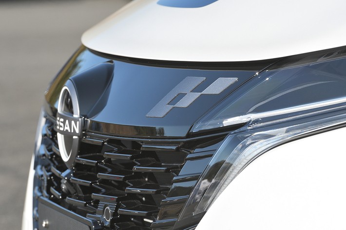 日産 ノート オーラNISMO