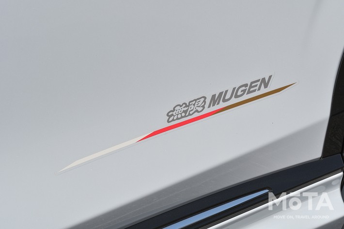 ホンダ 新型ヴェゼル 無限パーツ装着車