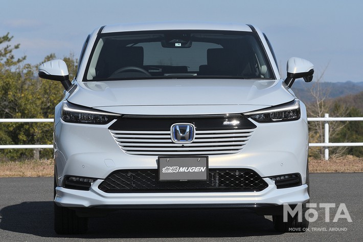 新型ヴェゼル、スポーティさとプレミア感を付与するエクステリアパーツ