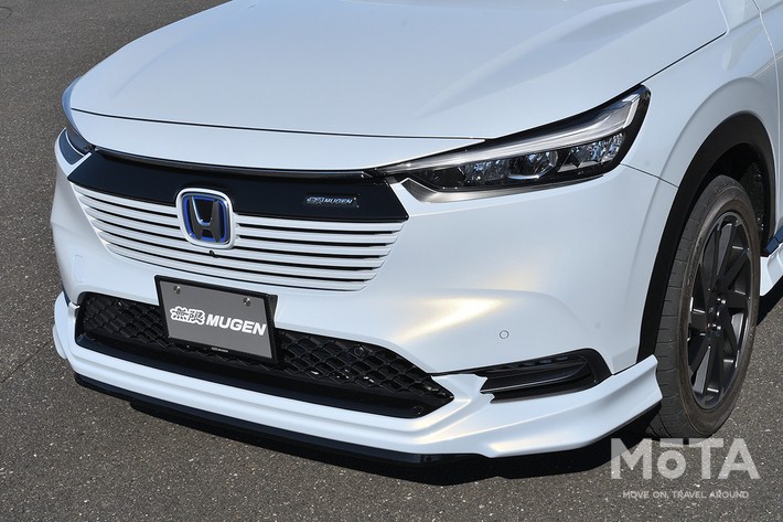 新型ヴェゼル、スポーティさとプレミア感を付与するエクステリアパーツ