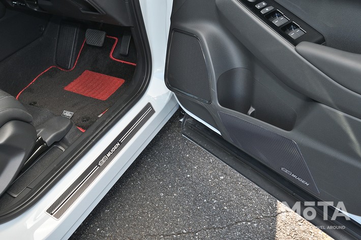 ホンダ 新型ヴェゼル 無限パーツ装着車