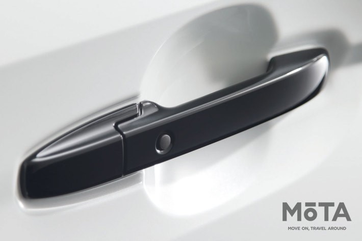 ホンダ 新型N-BOX 特別仕様車「N-BOX カスタム STYLE+ BLACK（スタイルプラス ブラック）」[2021年12月16日（木）一部改良]