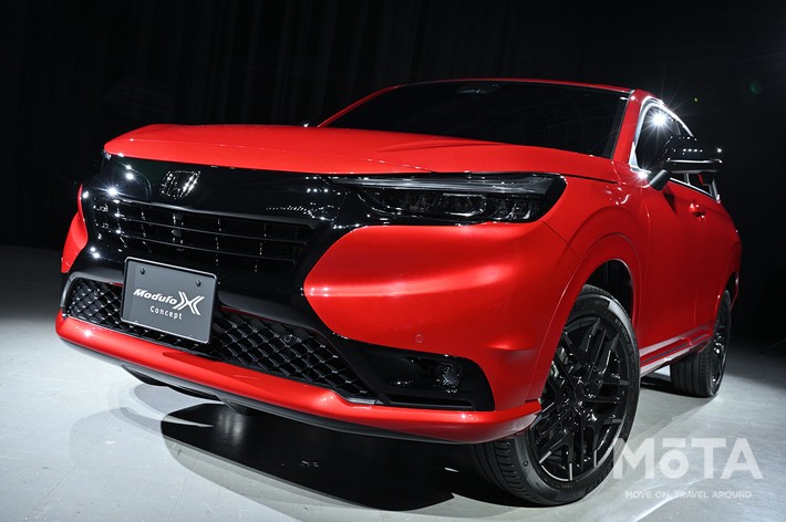 東京オートサロン2022会場に出展された新型(2代目)ヴェゼルベースの「VEZEL e:HEV Modulo X Concept(ヴェゼル イー エイチ イーブイ モデューロエックス コンセプト)」