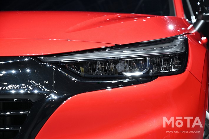 ホンダ ヴェゼル e:HEV モデューロX コンセプトのライト周り