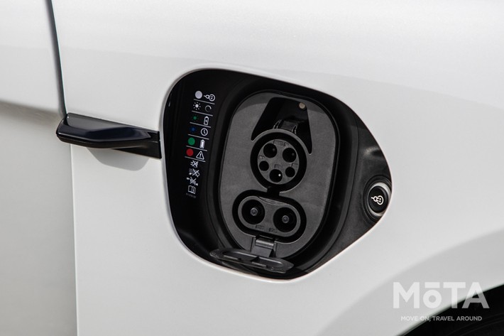 ポルシェ タイカン4S（Taycan 4S）