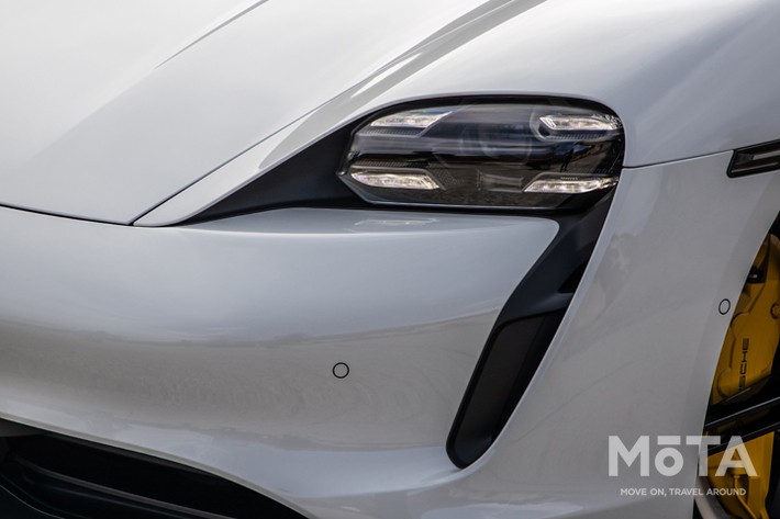 ポルシェ タイカン4S（Taycan 4S）