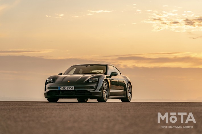 ポルシェ タイカン4S（Taycan 4S）