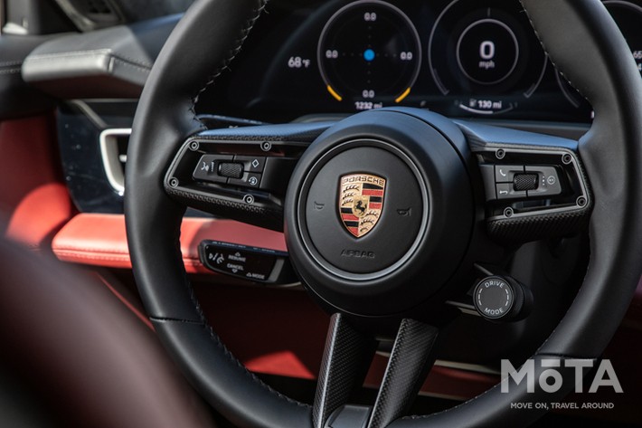 ポルシェ タイカン4S（Taycan 4S）