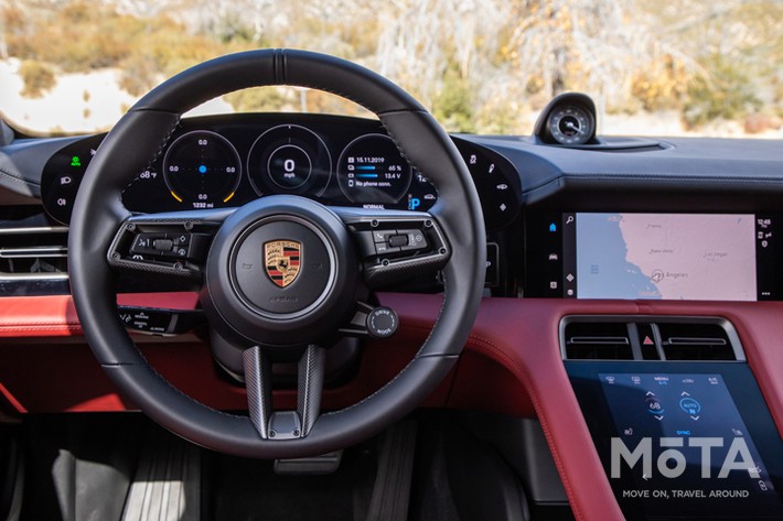 ポルシェ タイカン4S（Taycan 4S）