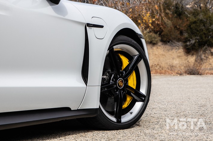 タイカン4S（提供：ポルシェジャパン）