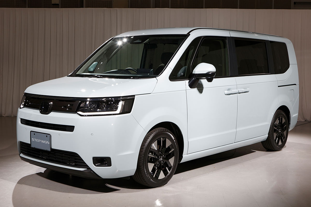 新型ステップワゴンは 乗りやすさ にこだわって設計した造形です ホンダ デザイナー インタビュー Vol 2 話題を先取り 新型車解説22 Mota