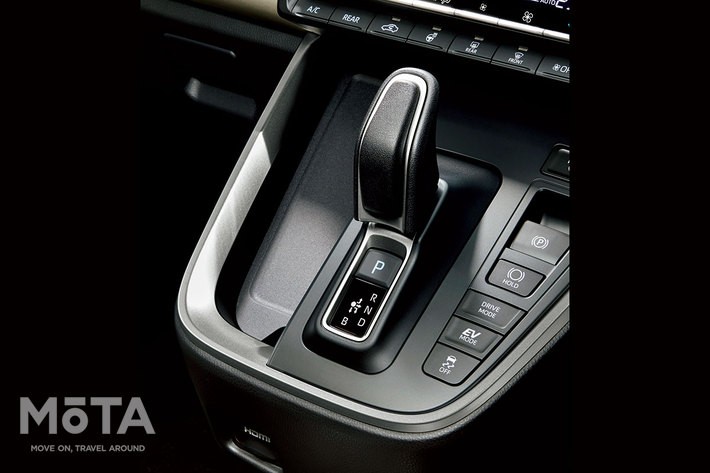 トヨタ 新型ノア／ヴォクシー「トヨタ 新型ノア」シフトレバー[2022年1月13日フルモデルチェンジ]