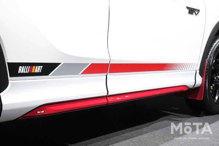 スポーティな印象を高めている