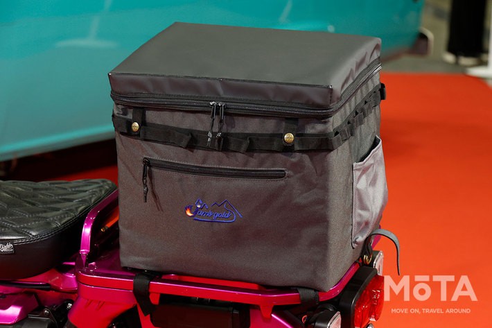 “ハンバーグ師匠”こと「スピードワゴン」井戸田 潤さんのバイク「ホンダ ハンターカブ」【東京アウトドアショー2022】